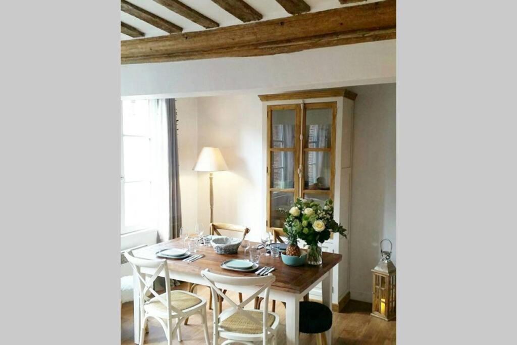 Une Pause Chez Julien, Appartement Lumineux Et Idealement Situe! Онфлёр Экстерьер фото